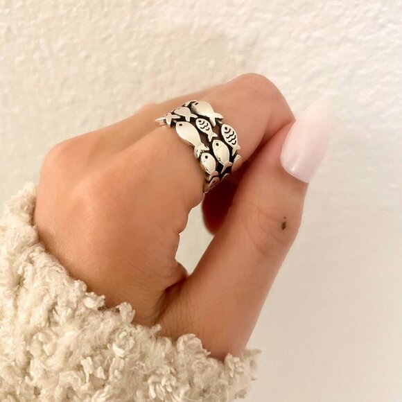 925 Sterling Silver Fish Ring School of Fish Ring Dainty Fish Ring Band - Picture 8 of 9